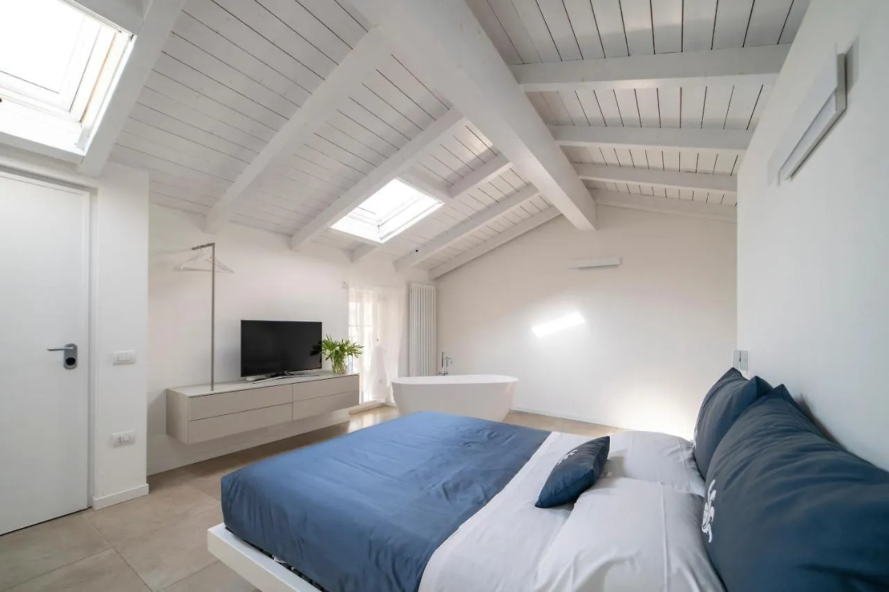 Albergo Diffuso Vulcano Village Castro  Bed & Breakfast Castro (Lombardy)