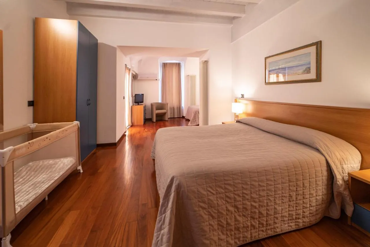 Albergo Diffuso Vulcano Village Castro  Bed & Breakfast