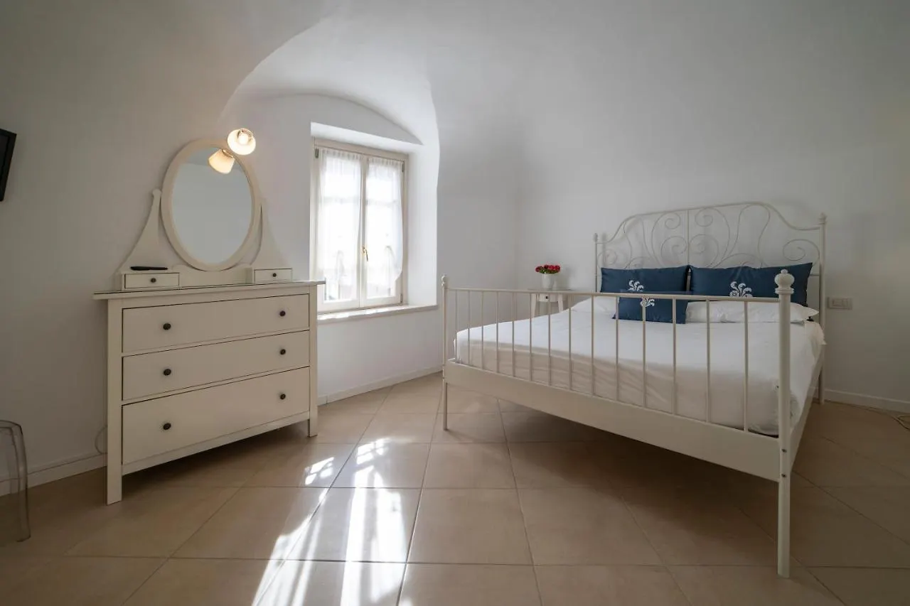 Bed & Breakfast Albergo Diffuso Vulcano Village Castro  Italy