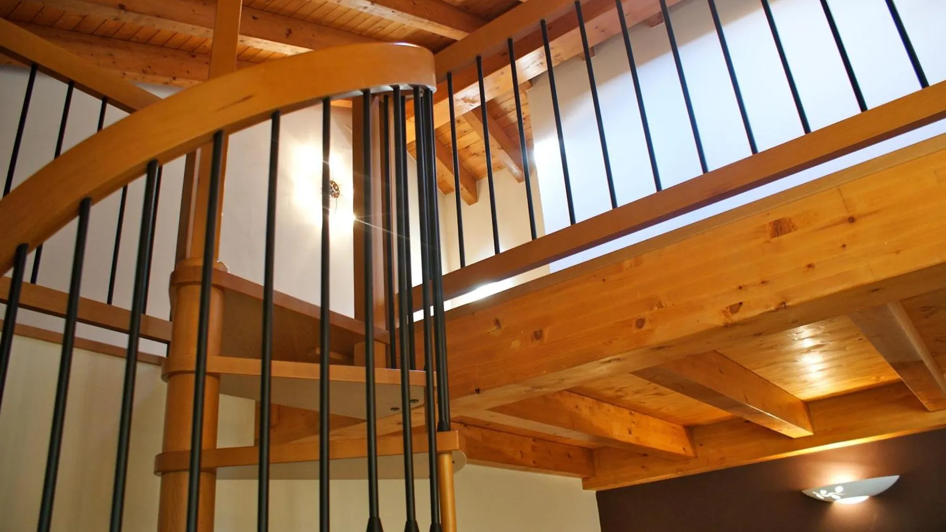 Albergo Diffuso Vulcano Village Castro