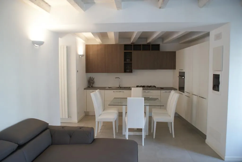 Albergo Diffuso Vulcano Village Castro  Bed & Breakfast Castro (Lombardy)