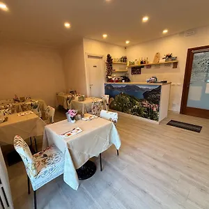 Hotel Diffuso Il Portichetto Vezio, Perledo